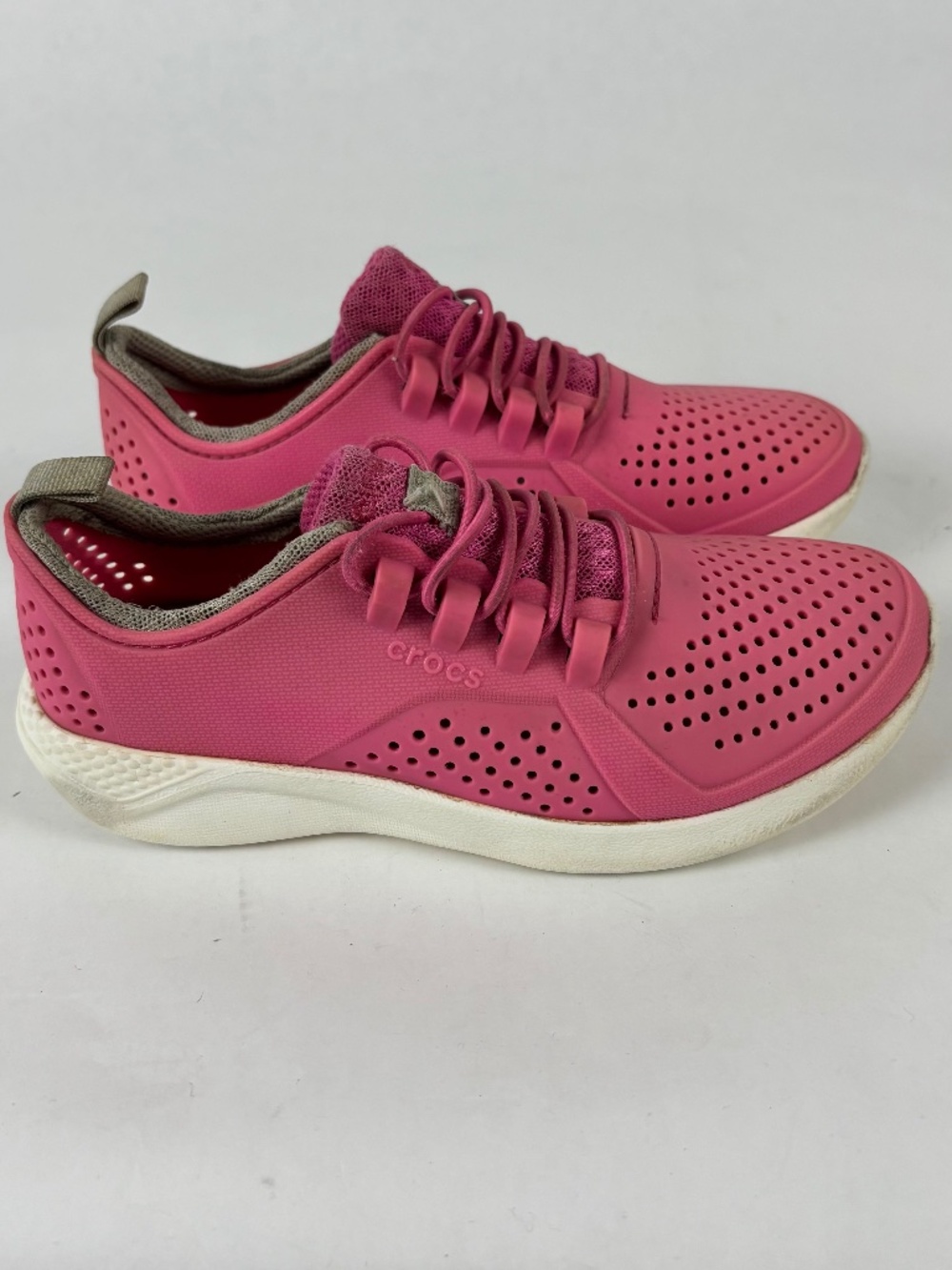 Crocs, Lite Ride, Size 1 Girls, Pink/White, Slip-on